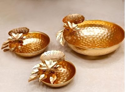 Floral Accent Hammered Metal Urli Set